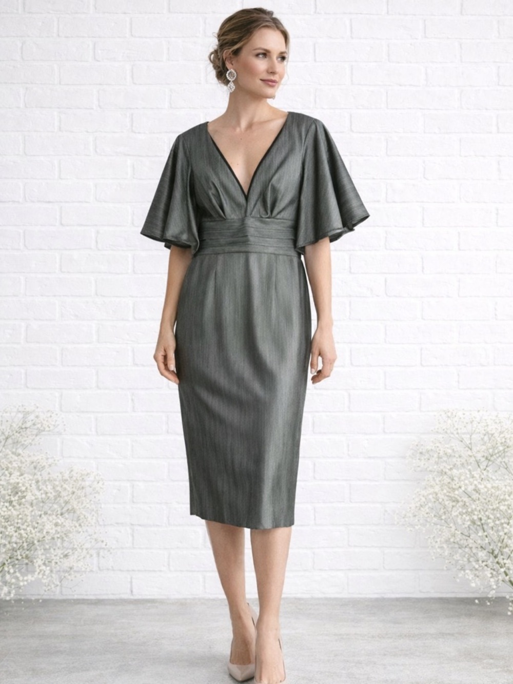 Black Halo Metallic Silver Gray Flutter Sleeve V Neck Sheath Dress Size 4